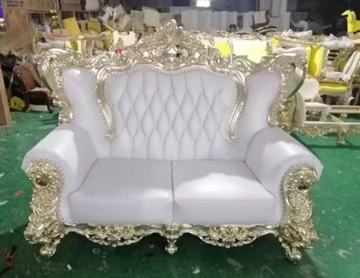 Akantha Sofa